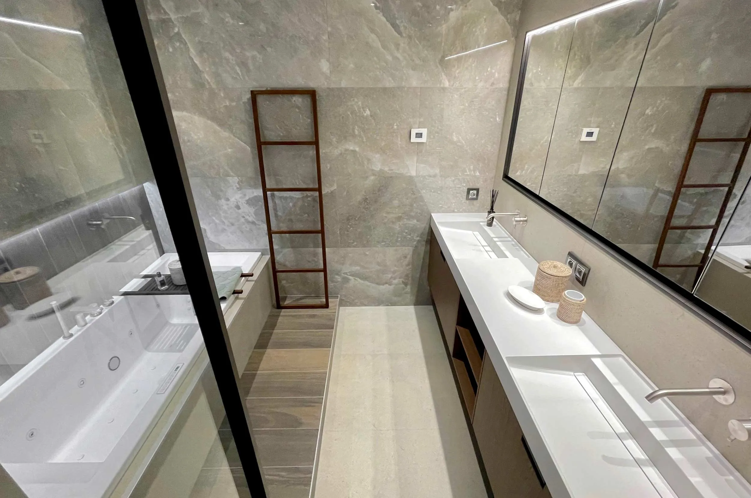 Salle de bains conçue en 3D et réalisée à Lyon 6e